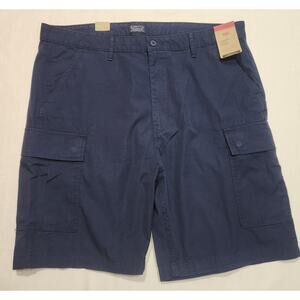 Levi's carrier cargo shorts men large Waist 40'' length 22.5''